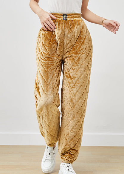 Well Tailored Pants with a Graceful Silhouette