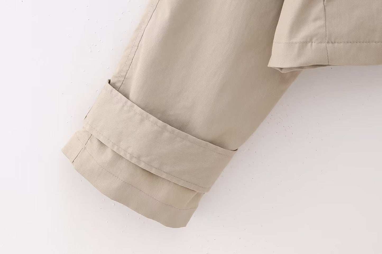 Effortlessly Elegant Jacket with a Timeless Design