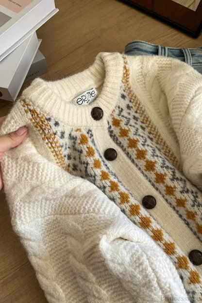 Beautifully Crafted Cardigan in a Classic Style