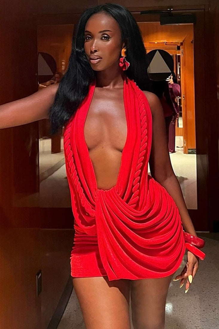 Classic Vintage Dress with a Flattering Fit