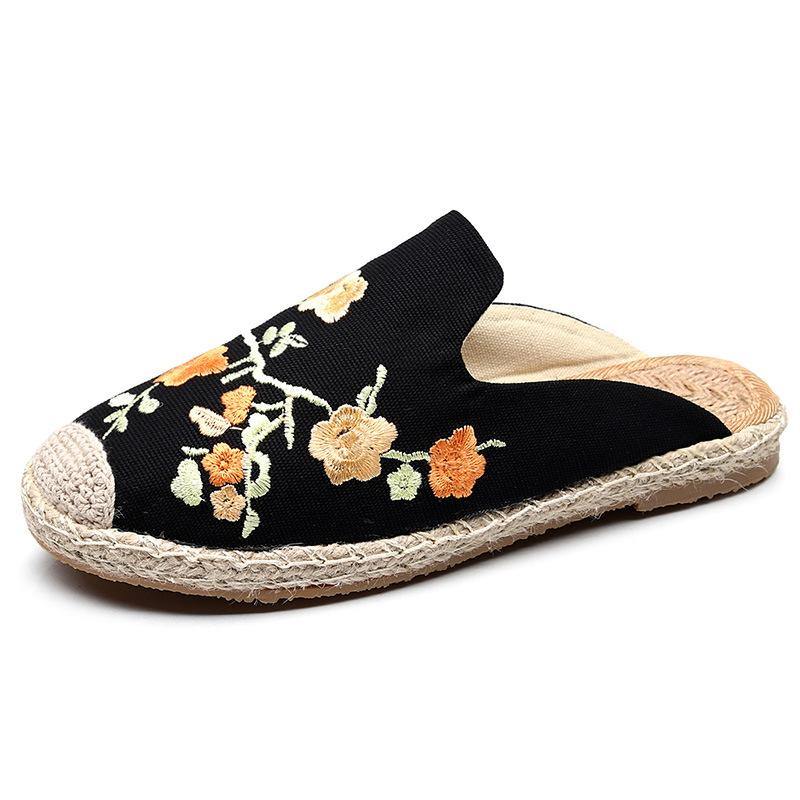 Well Tailored Shoes with a Graceful Silhouette