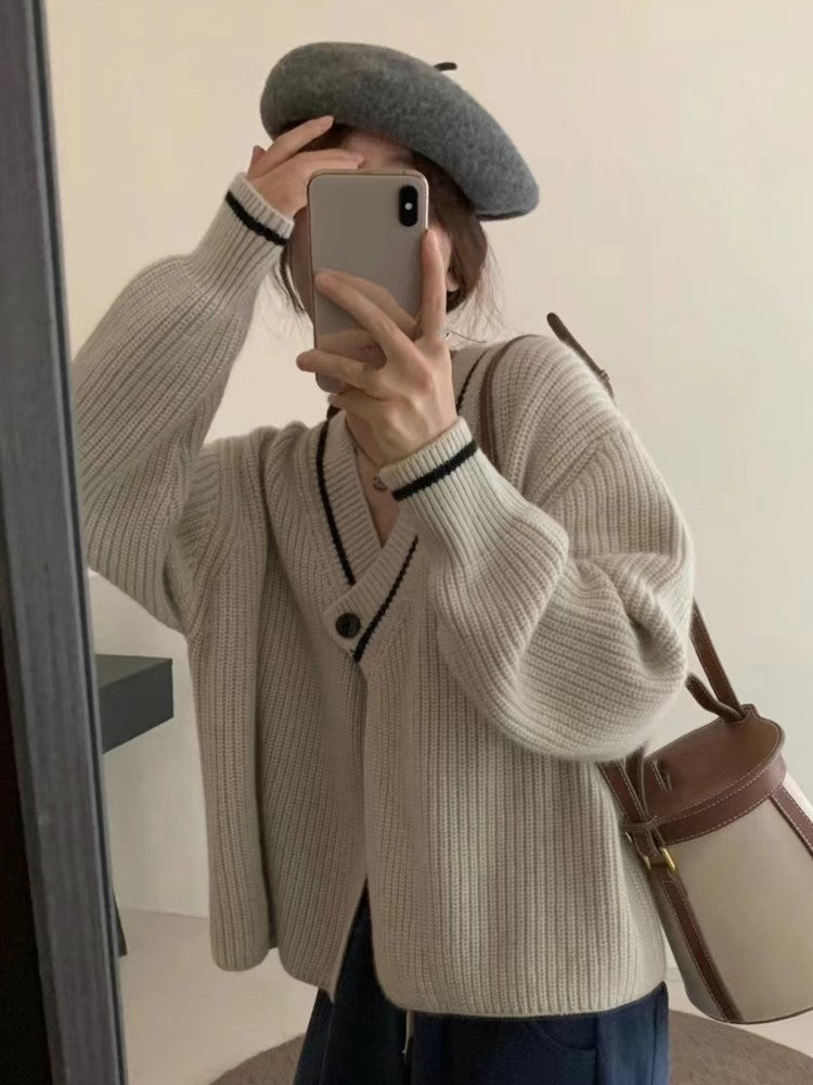 Classic Vintage Cardigan with a Flattering Fit