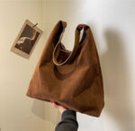 Well Tailored Bag with a Graceful Silhouette