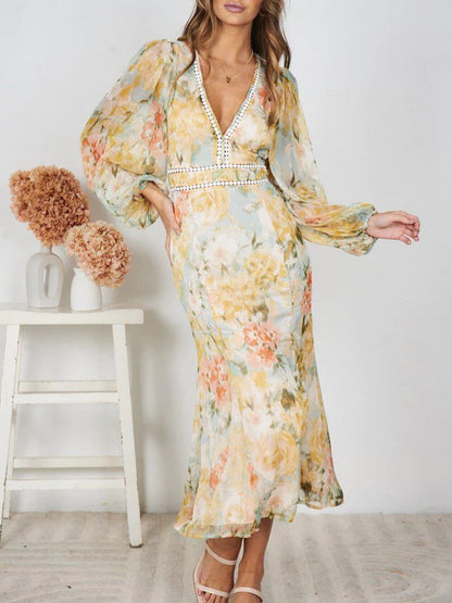 Beautifully Crafted Dress in a Classic Style