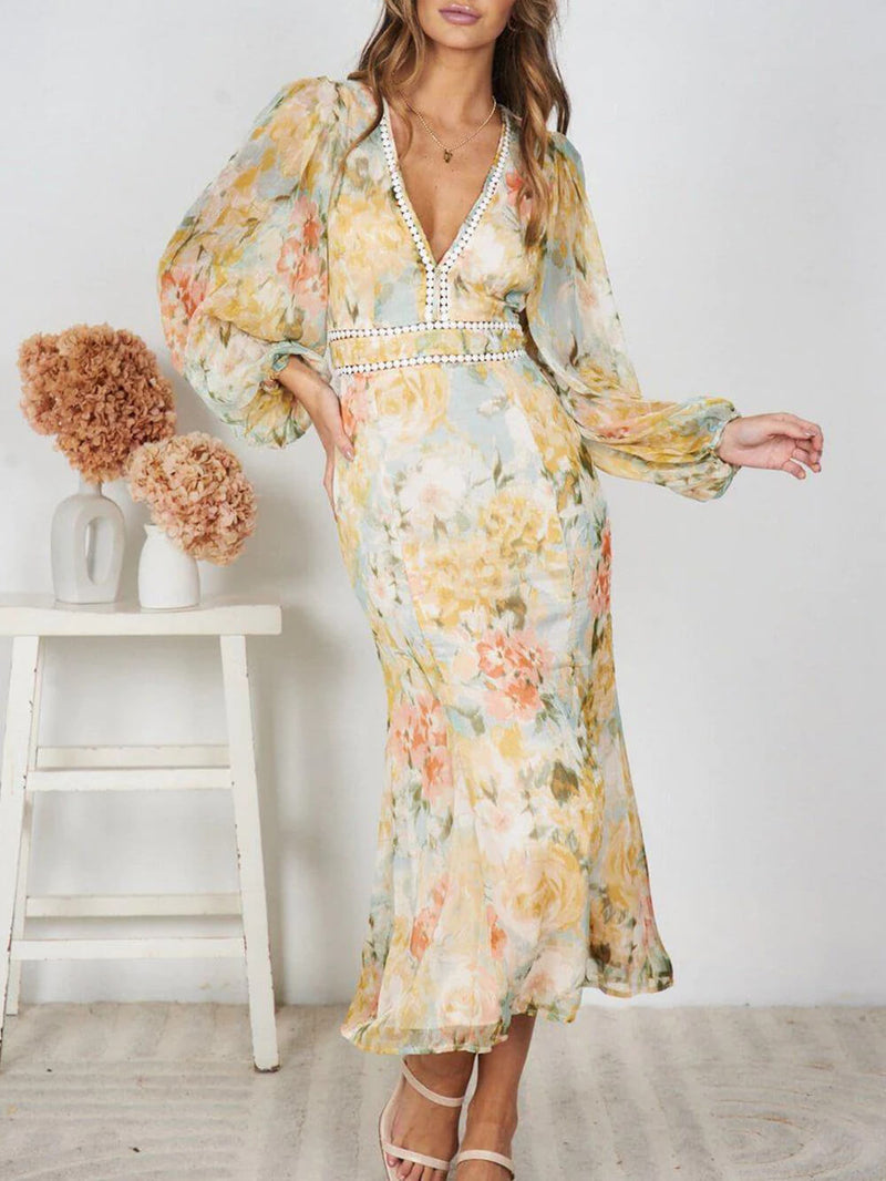 Beautifully Crafted Dress in a Classic Style