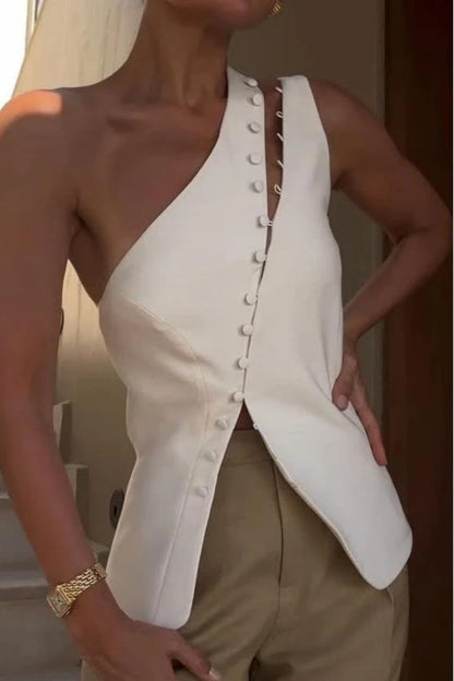 Effortlessly Elegant Top with a Timeless Design