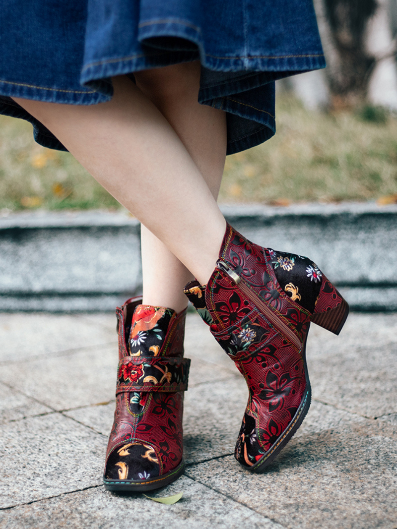Gracefully Styled Boots for Any Occasion