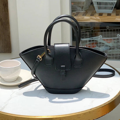 Sophisticated Bag with a Clean Classic Look