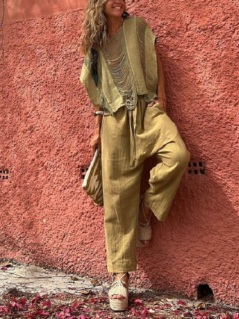 Elegantly Styled Pants for Everyday Wear