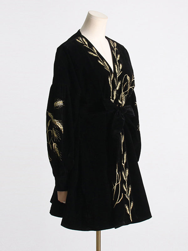 Classic Vintage Dress with a Flattering Fit