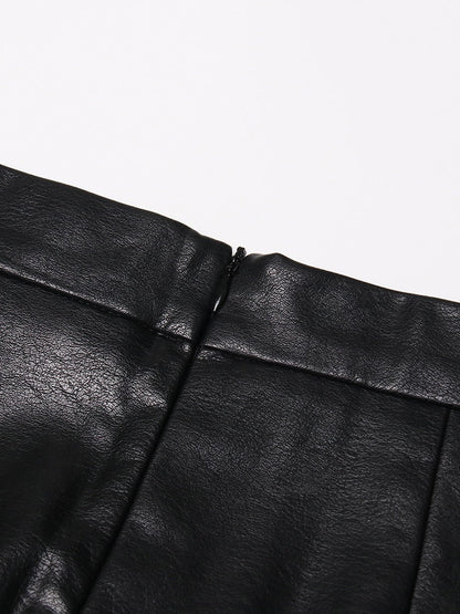 Effortlessly Elegant Garment with a Timeless Design