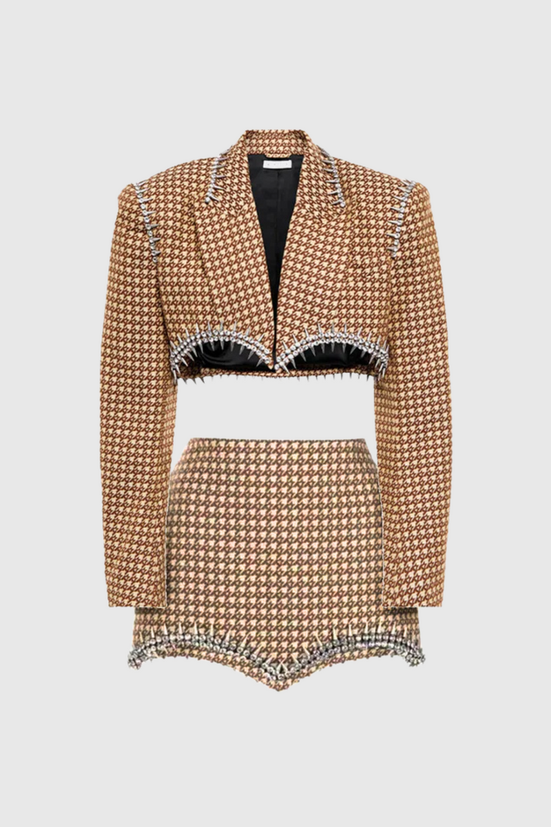 Beautifully Finished Garment in a Timeless Design