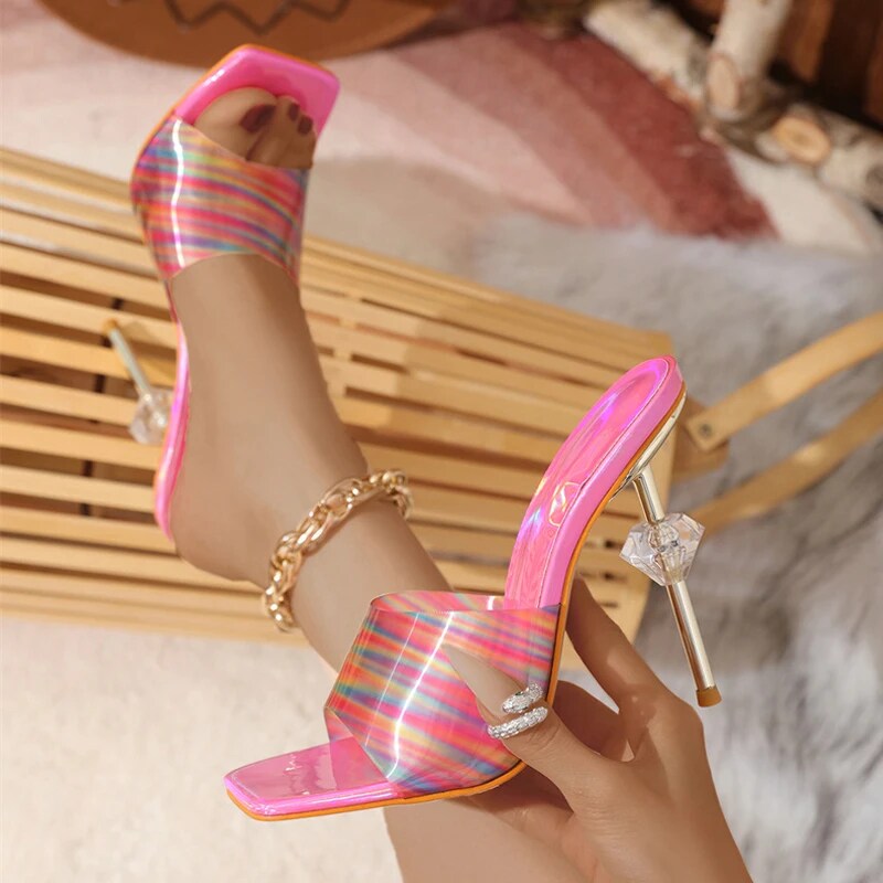 Classic Vintage Heels with a Flattering Fit