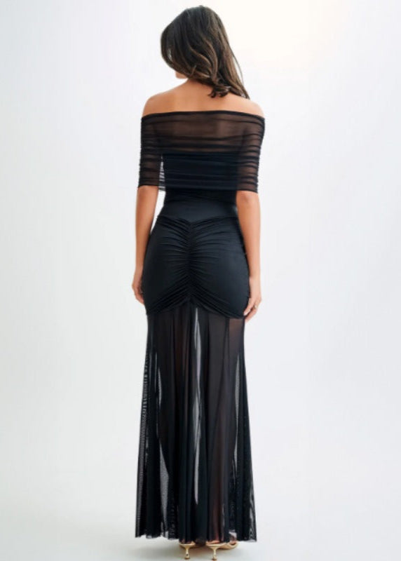 Effortlessly Elegant Garment with a Timeless Design