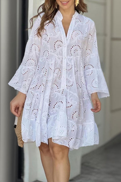 Beautifully Finished Dress in a Timeless Design