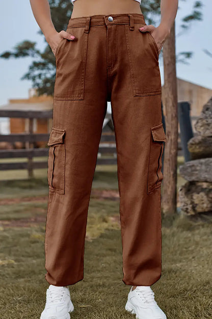 Effortlessly Elegant Pants with a Timeless Design