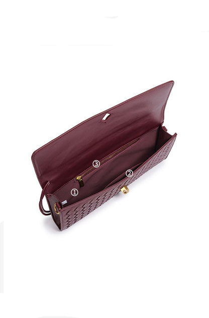 Sophisticated Bag with a Clean Classic Look