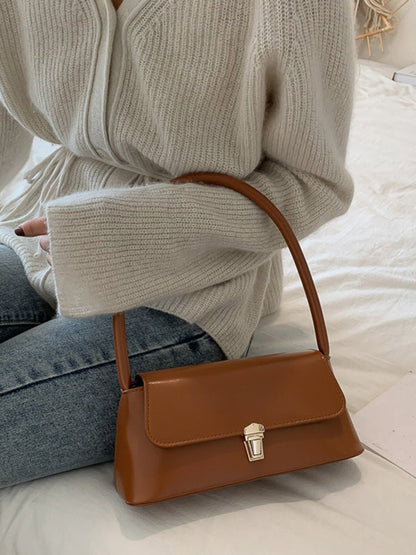 Classic Vintage Bag with a Flattering Fit