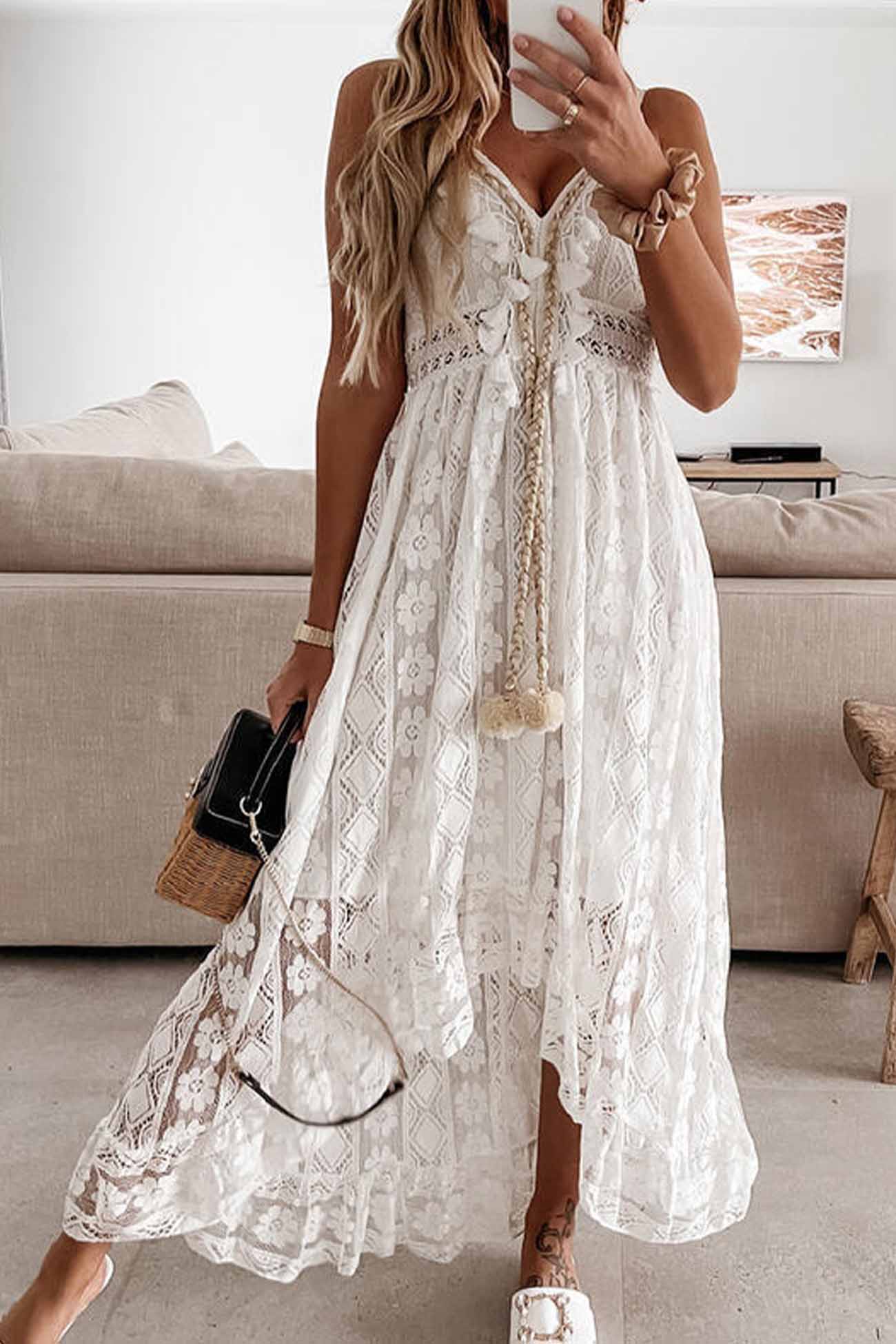 Beautifully Finished Dress in a Timeless Design
