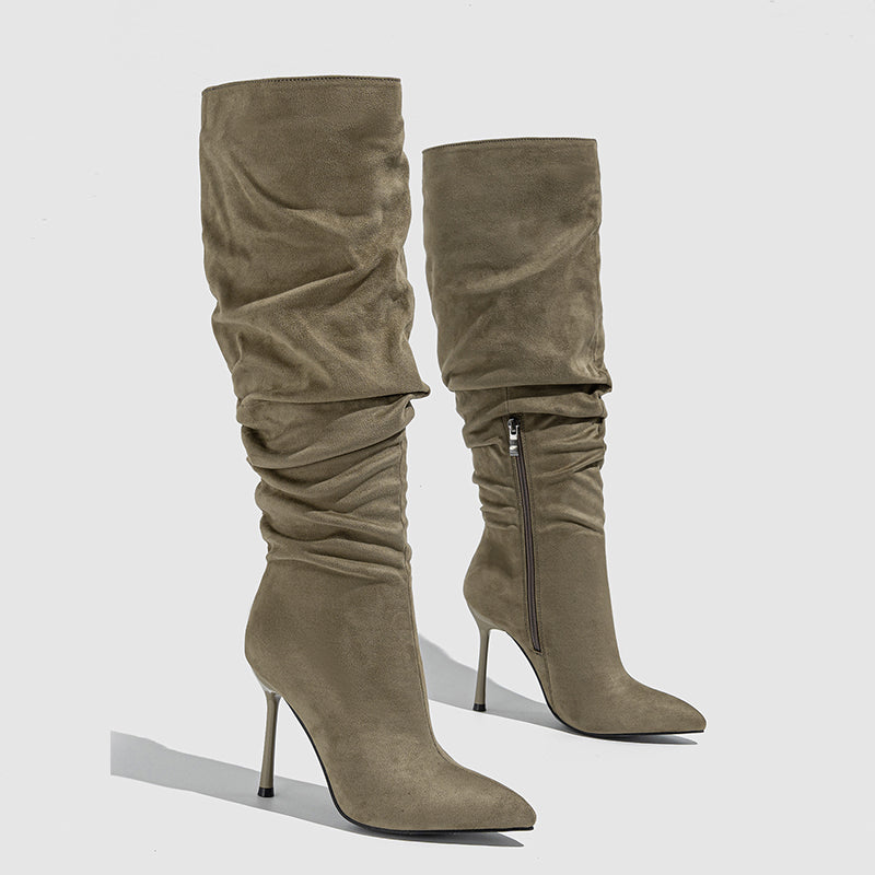 A Vintage Style Shoes with Delicate Timeless Details