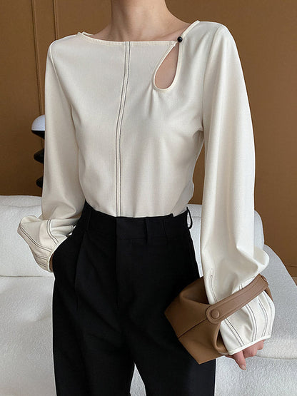 Sophisticated Blouse with a Clean Classic Look
