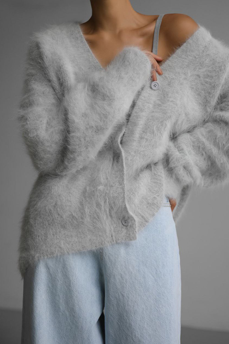 Well Tailored Garment with a Graceful Silhouette