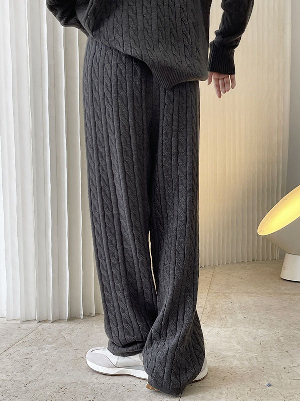 A Vintage Style Pants with Delicate Timeless Details