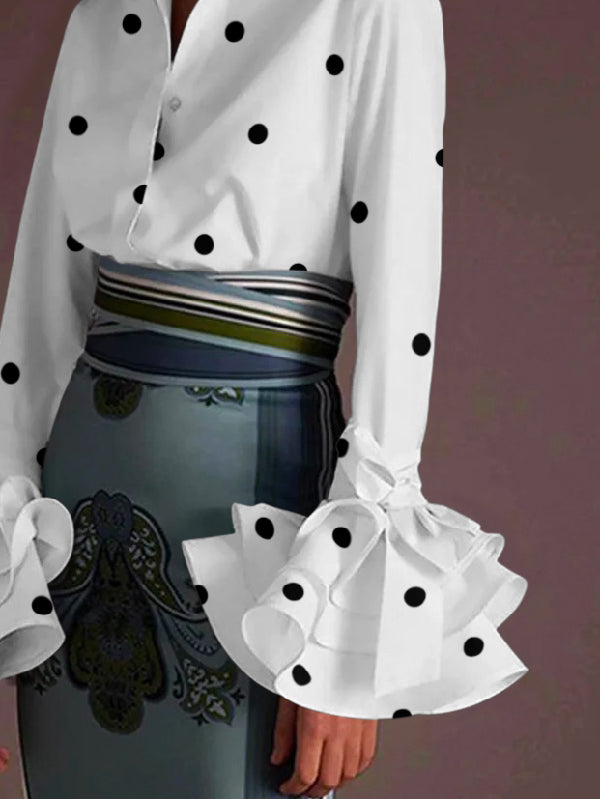 Classic Vintage Blouse with a Flattering Fit