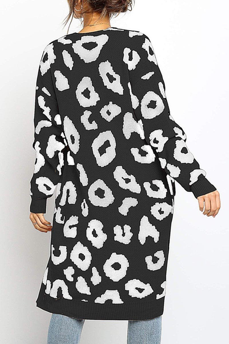 Effortlessly Elegant Cardigan with a Timeless Design