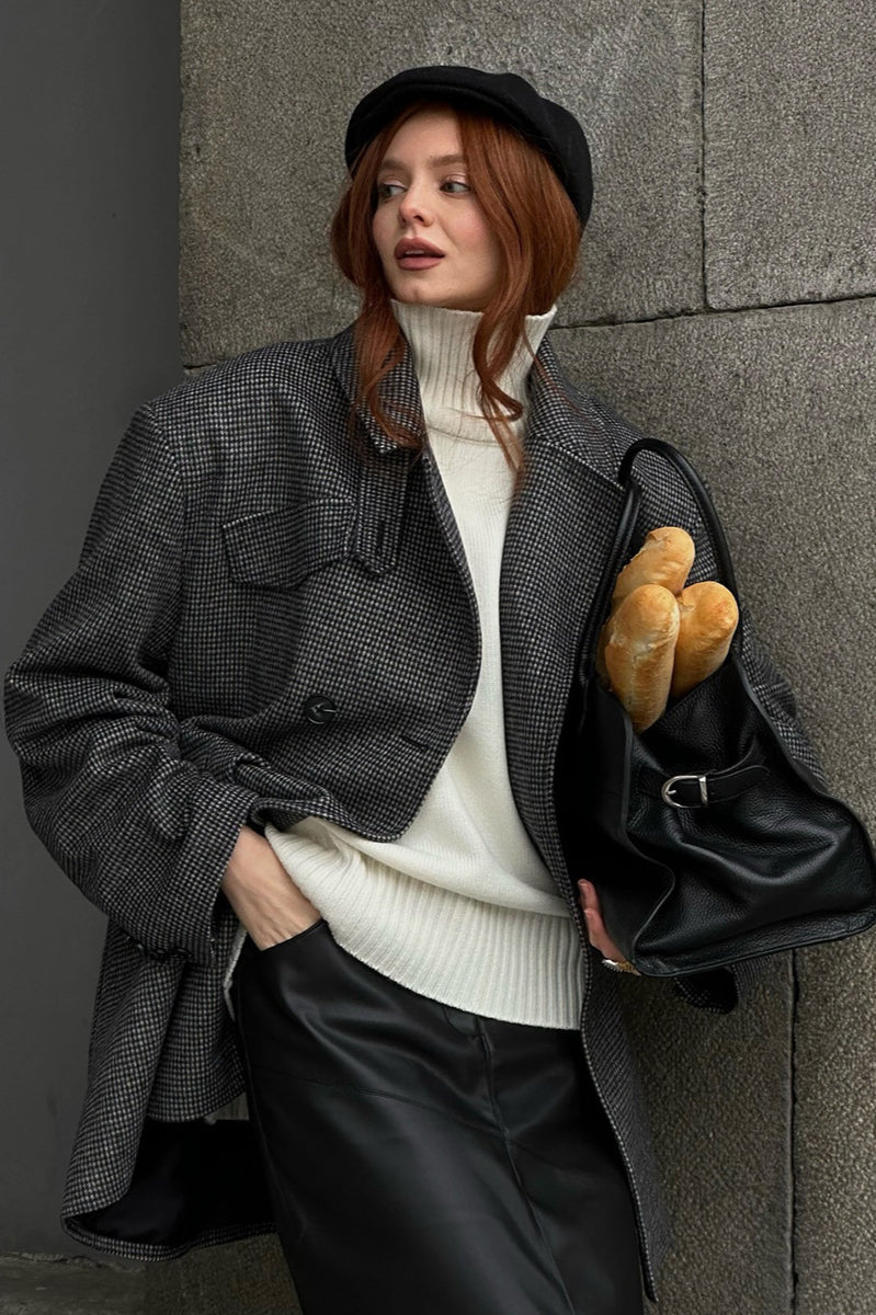 Gracefully Styled Coat for Any Occasion