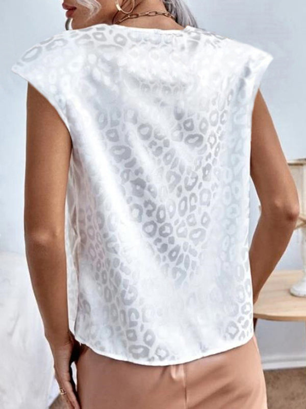 Elegantly Styled T-Shirt for Everyday Wear
