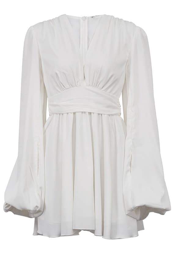 Effortlessly Elegant Dress with a Timeless Design