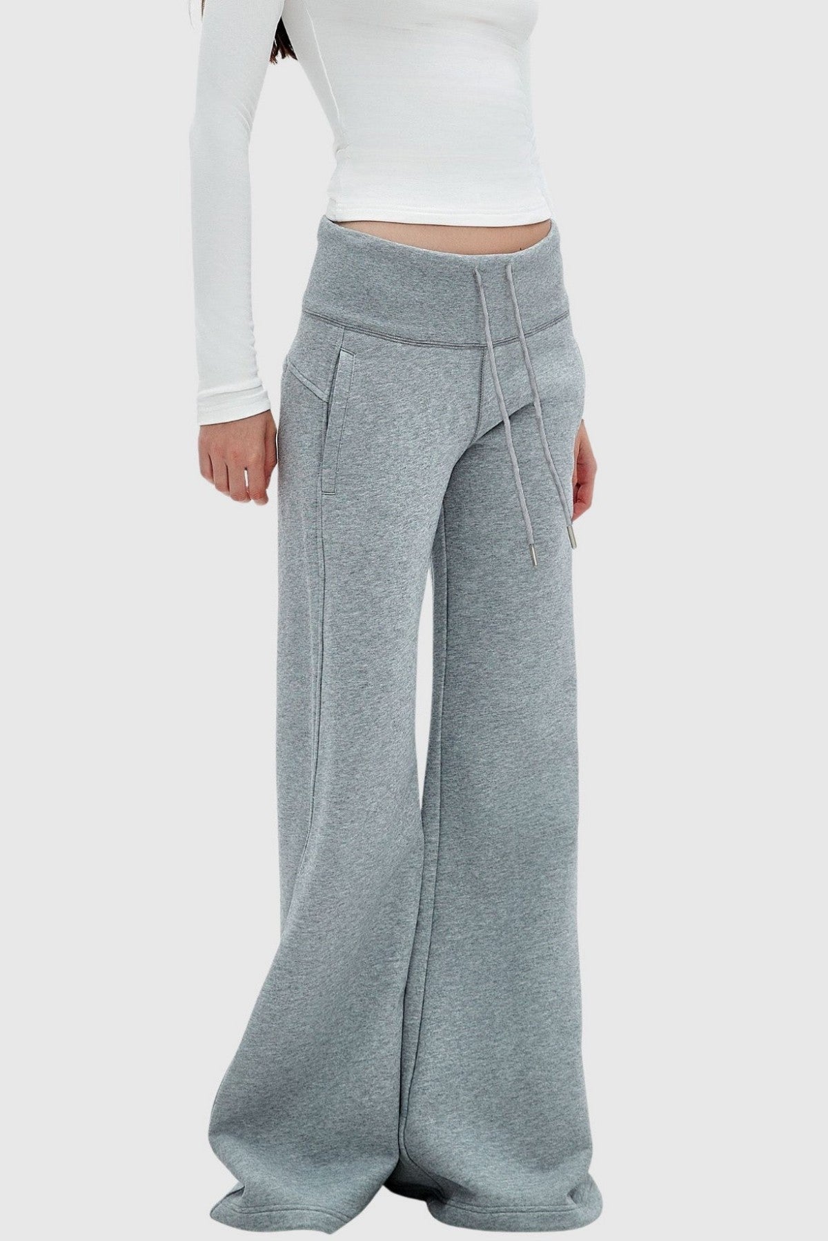 Classic Vintage Pants with a Flattering Fit