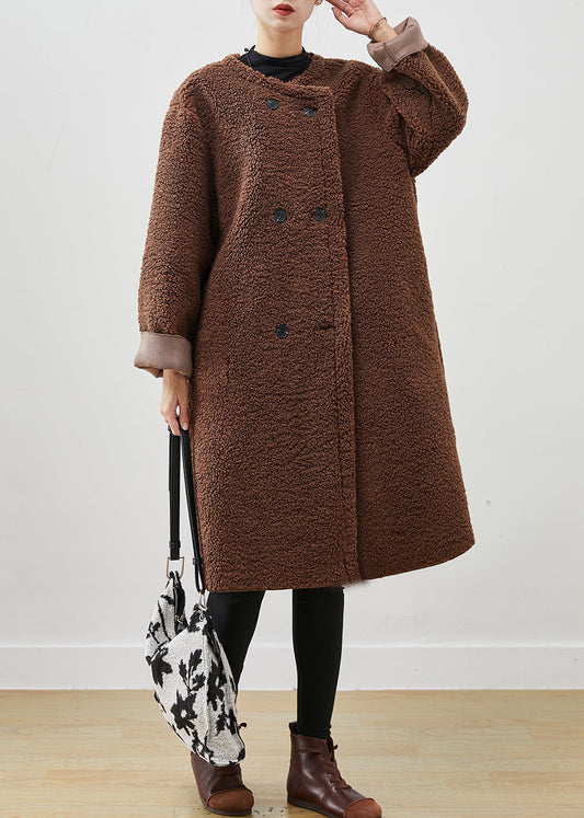 Beautifully Finished Coat in a Timeless Design