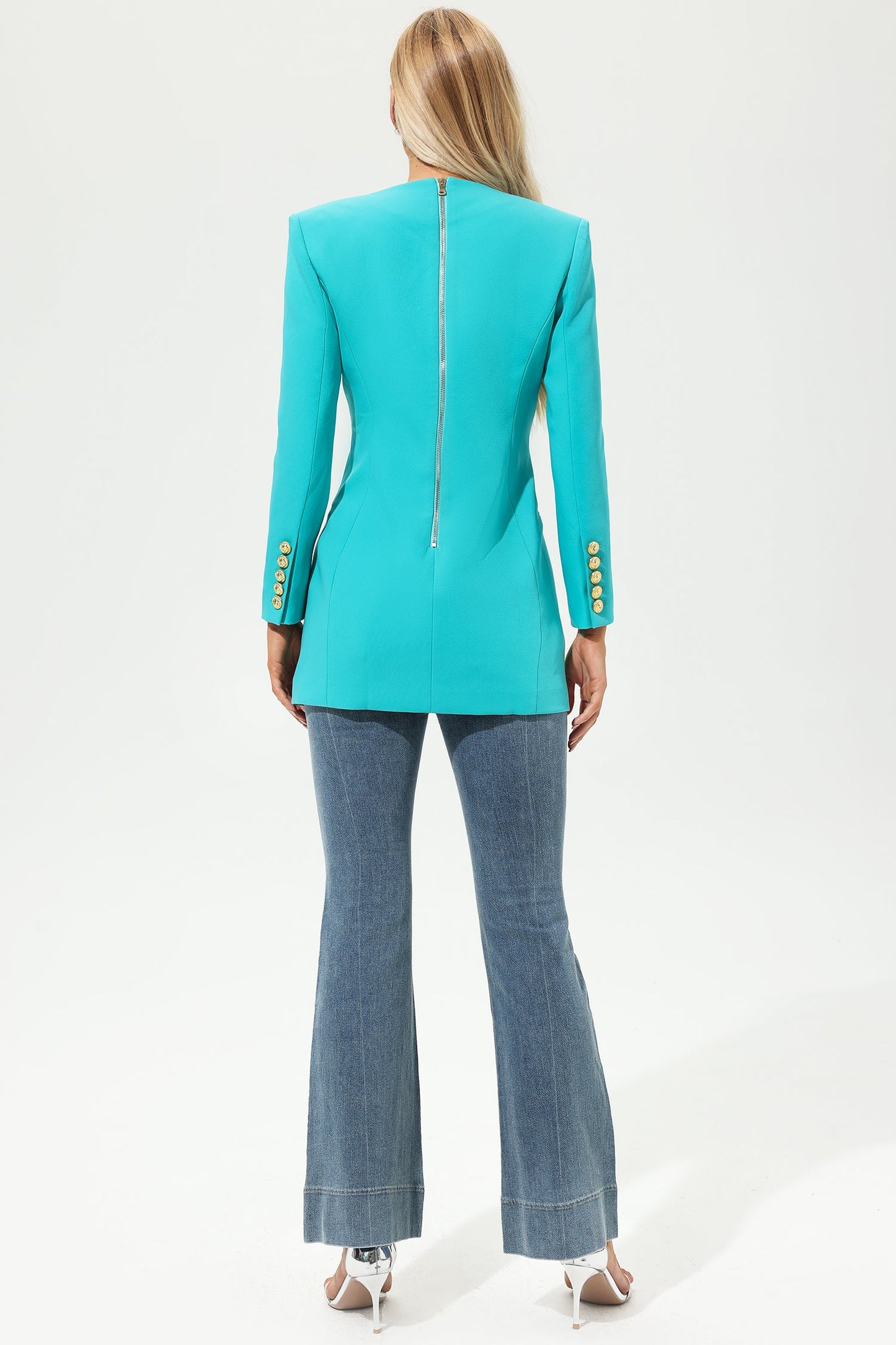 Beautifully Finished Garment in a Timeless Design