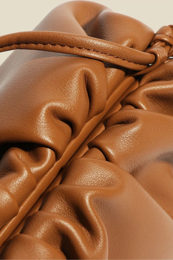 Well Tailored Bag with a Graceful Silhouette