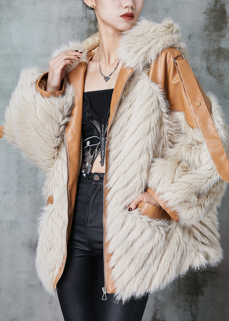 Effortlessly Elegant Jacket with a Timeless Design