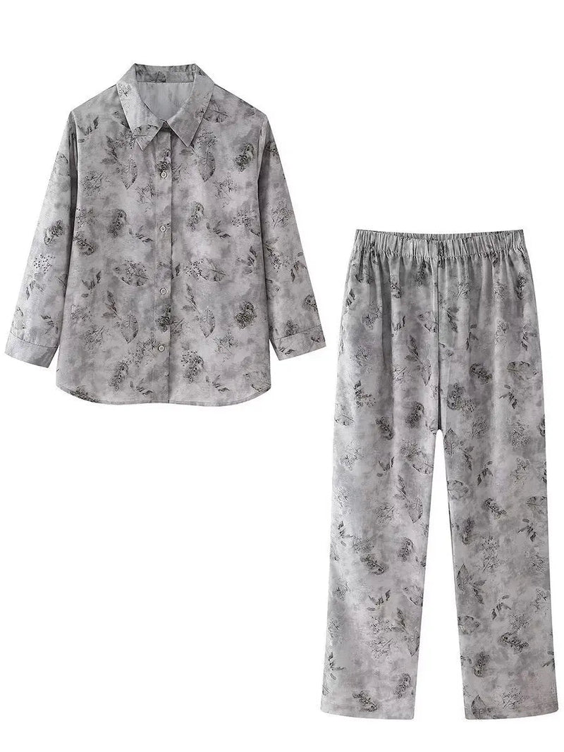 Classic Vintage Garment with a Flattering Fit