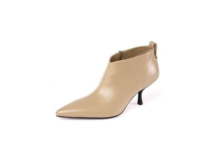 Elegantly Styled Boots for Everyday Wear
