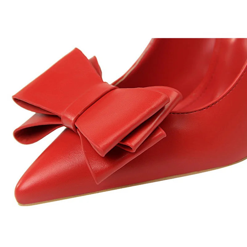 Well Tailored Heels with a Graceful Silhouette