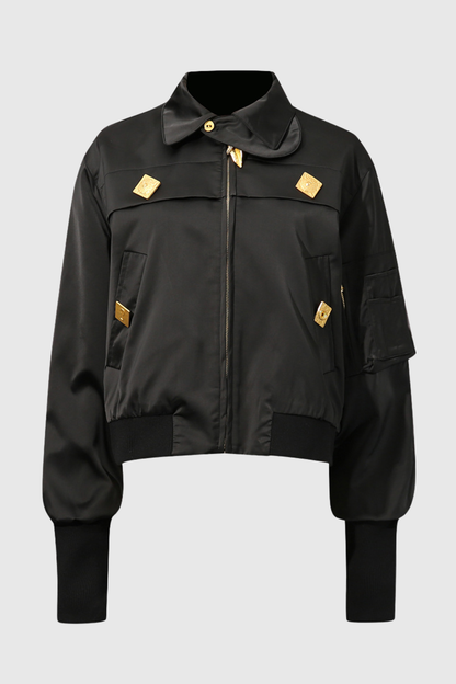 Effortlessly Elegant Jacket with a Timeless Design