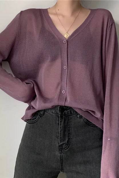 Well Tailored Cardigan with a Graceful Silhouette
