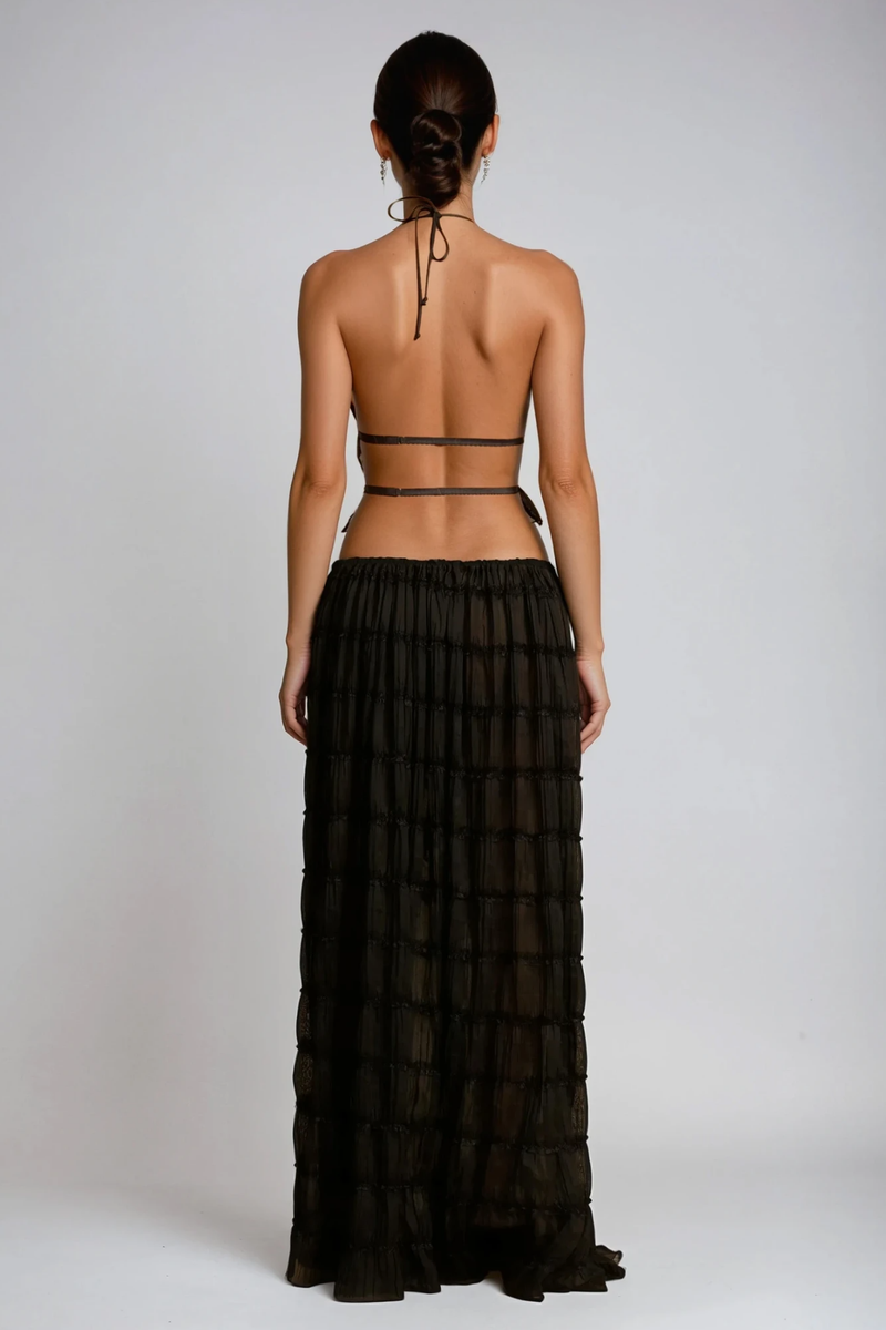 Well Tailored Garment with a Graceful Silhouette