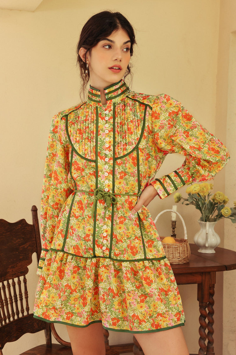 Well Tailored Dress with a Graceful Silhouette