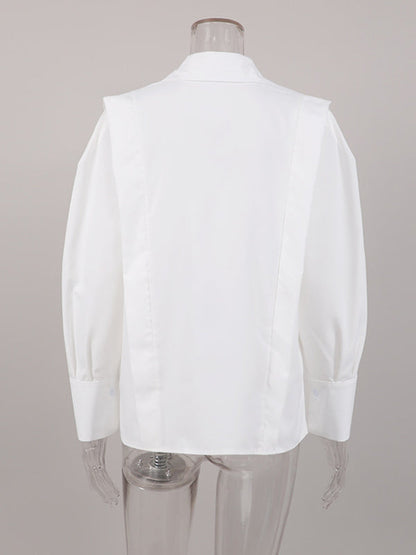 Well Tailored Blouse with a Graceful Silhouette
