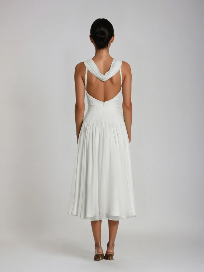 Beautifully Crafted Dress in a Classic Style