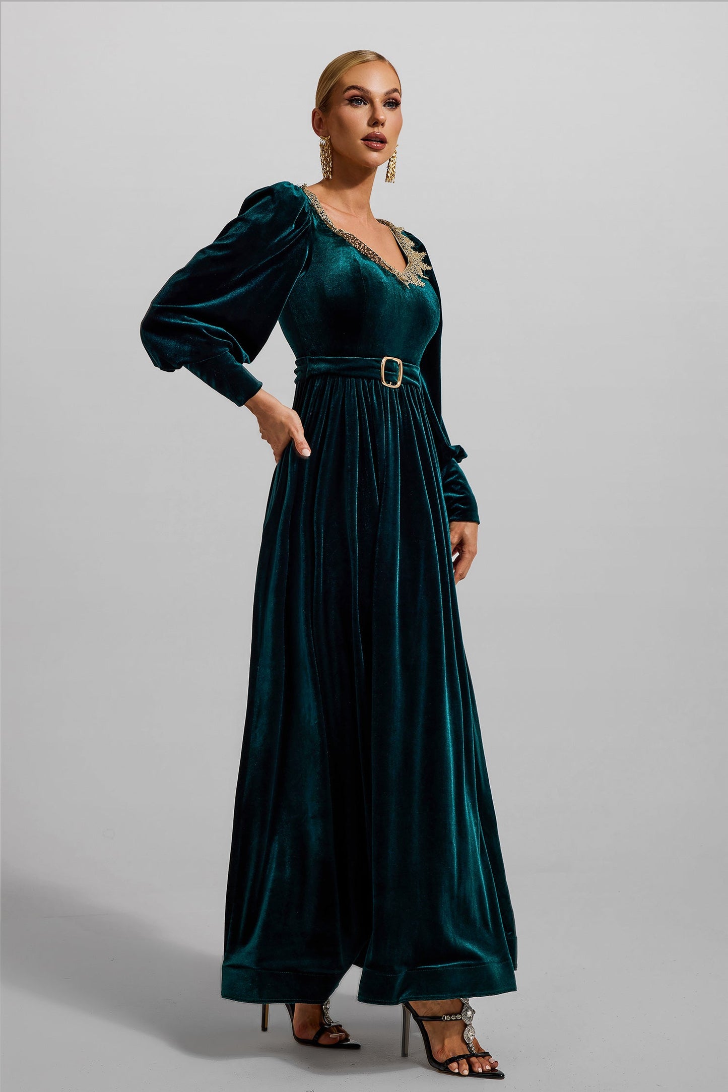 Polished Dress with an Effortless Classic Look