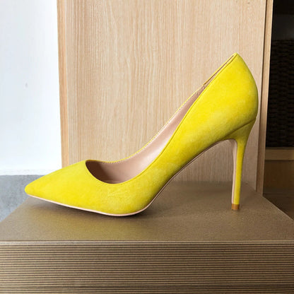 Polished Heels with an Effortless Classic Look