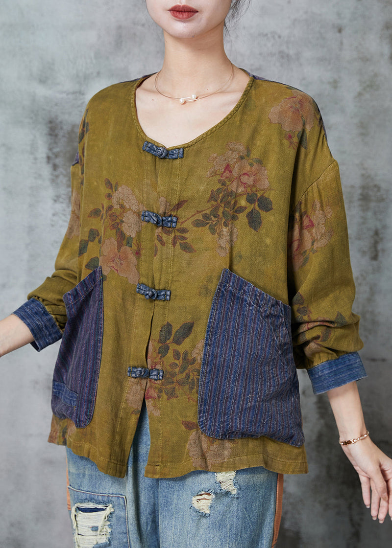 Well Tailored Top with a Graceful Silhouette