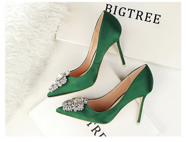 Elegantly Styled Heels for Everyday Wear